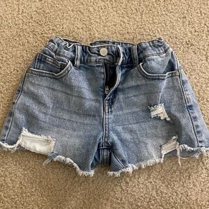 Cute jean shorts!!!